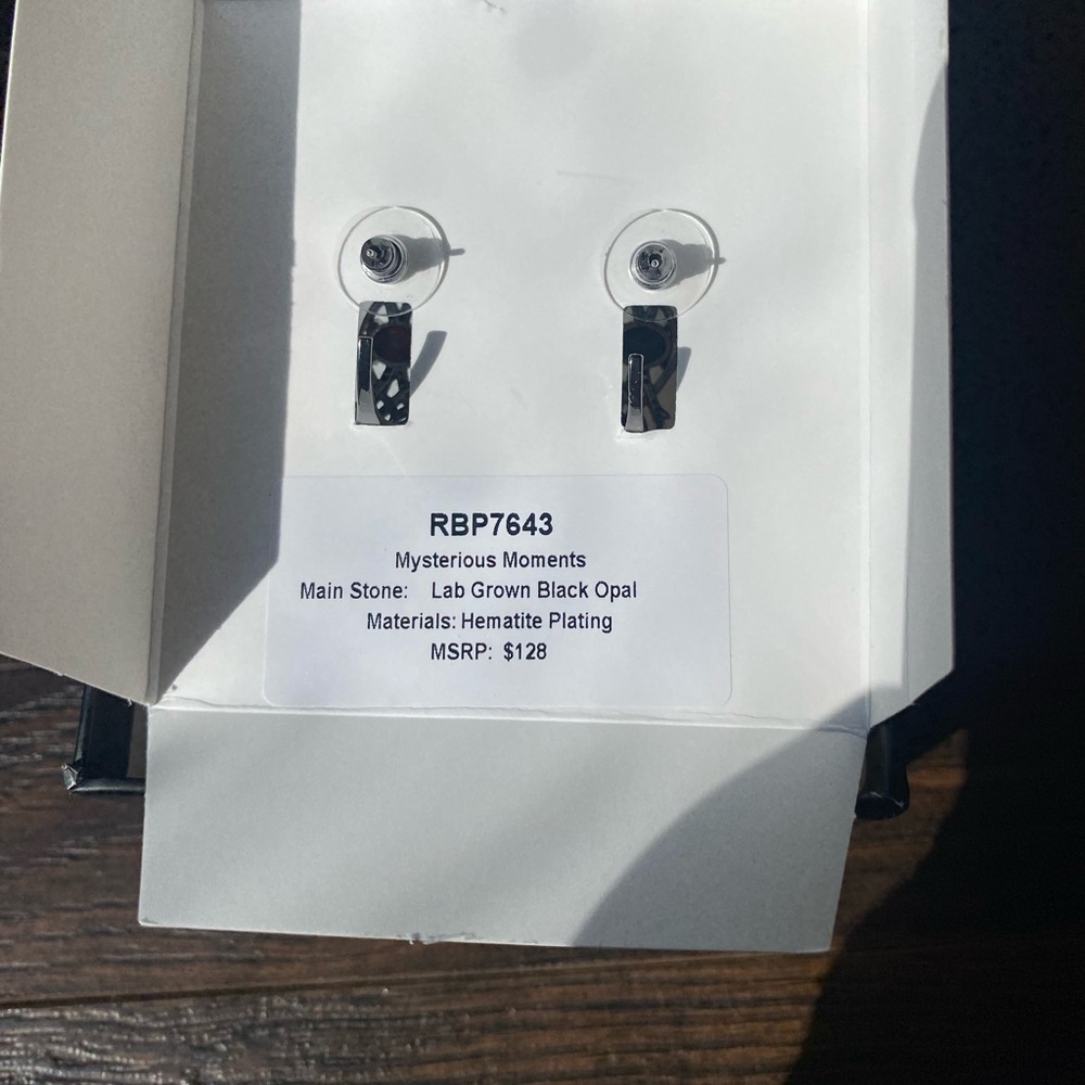 Reign Black and Multicolor Earrings - Picture 4 of 6